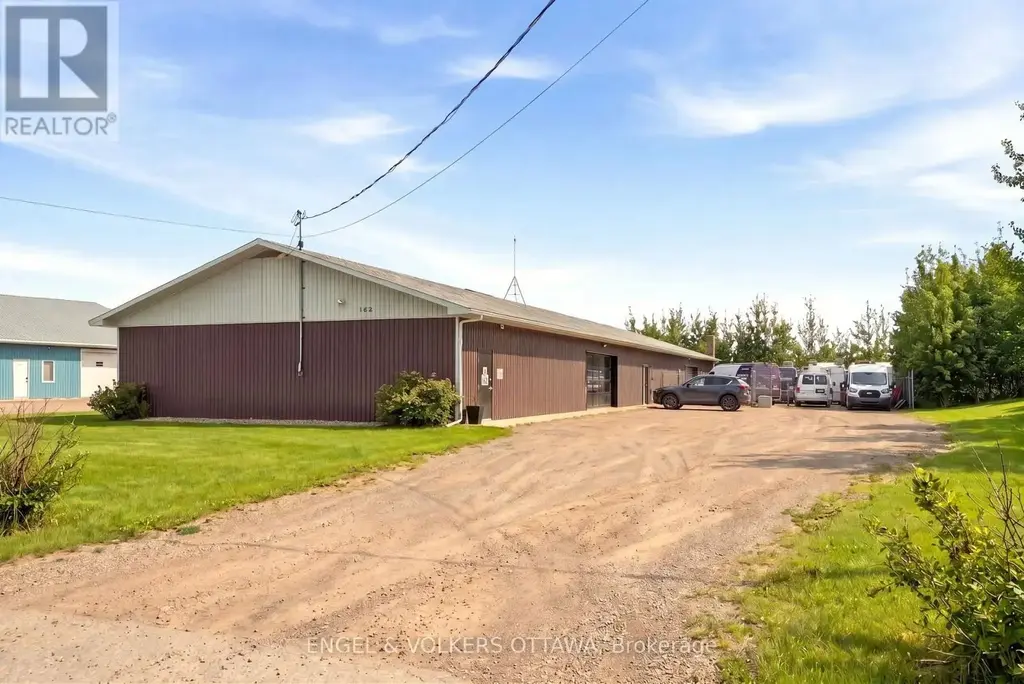 162 Wescar Lane, Ottawa